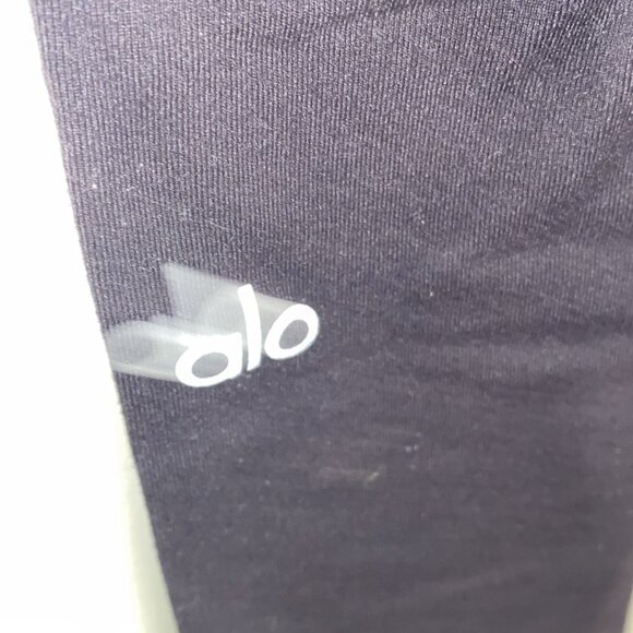 Alo Yoga Leggings - Picture 5 of 5